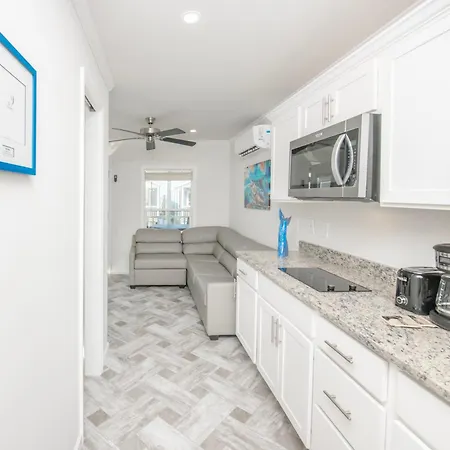 Blufin Bungalows & Marina Chincoteague Room photo