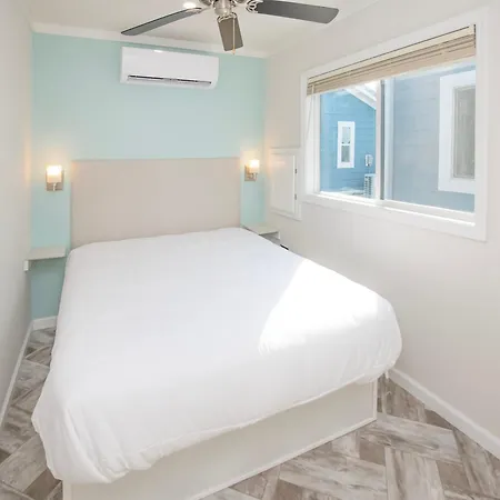 Blufin Bungalows & Marina Chincoteague Room photo